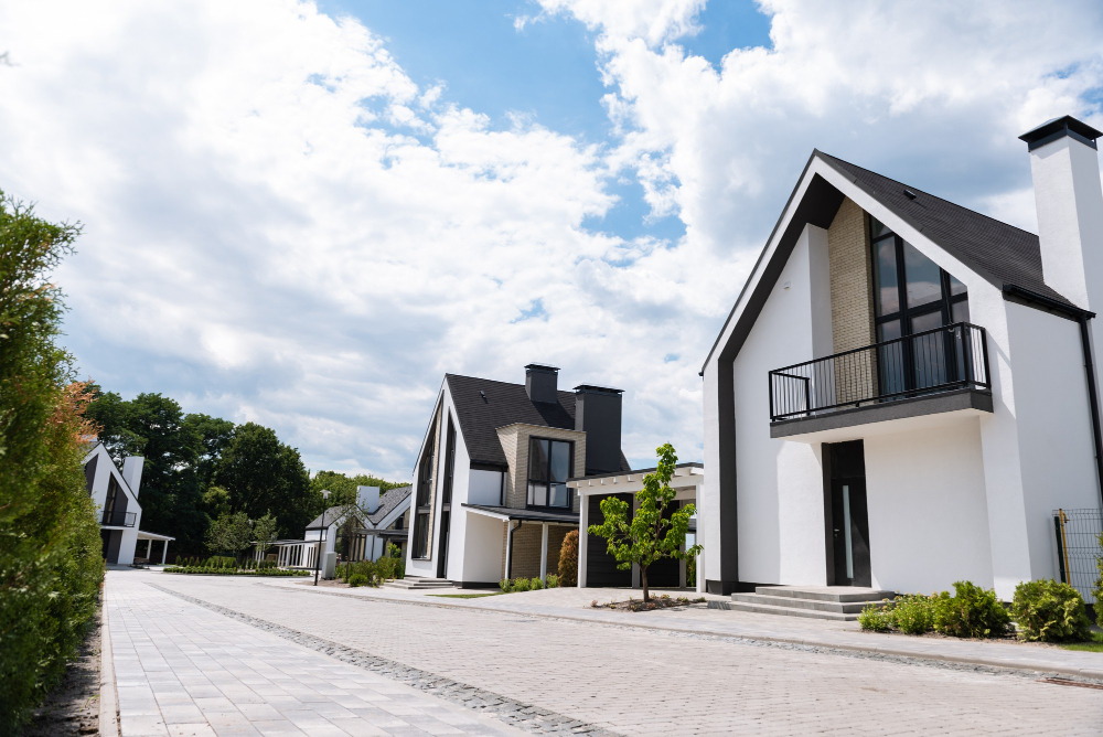 des maisons dans un lotissement